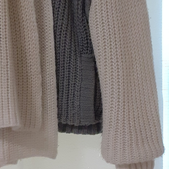 Winter jacket w/ scarf - Picture 7 of 13